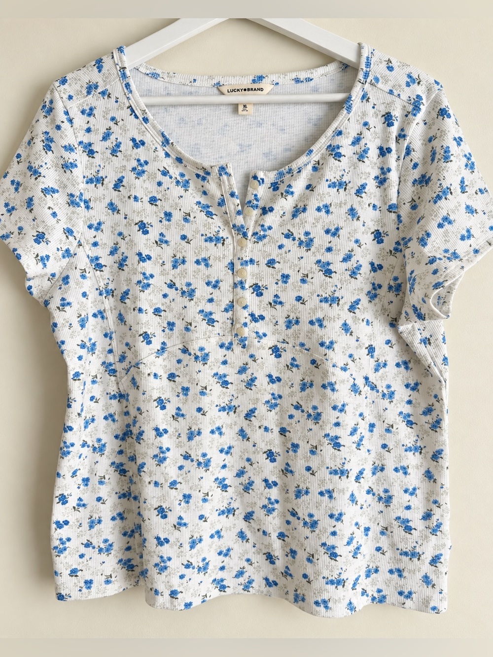 Lucky Brand Women’s XL Blue Floral Ribbed Henley Top
